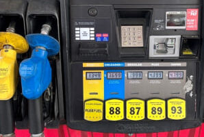 Growth Energy estimates that U.S. consumers would collectively save up to $115 million in fuel costs this weekend by choosing Unleaded 88.